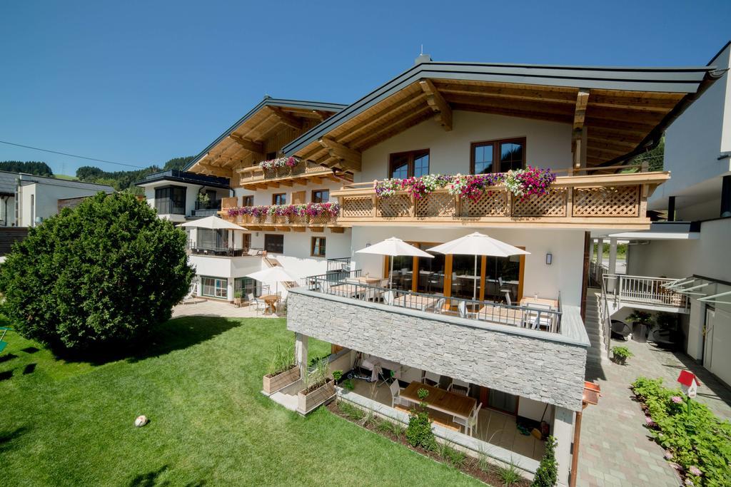 Aparthotel Steger Wagrain Exterior photo